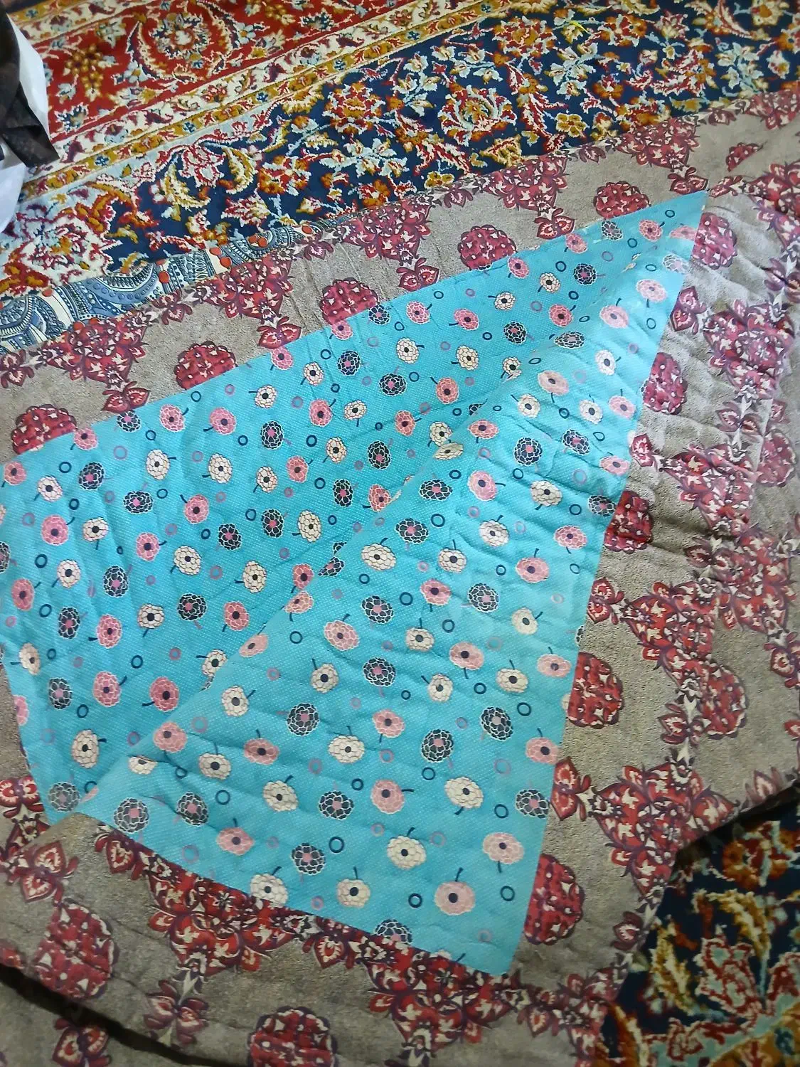 لحاف ۲ در ۲ متر|رختخواب، بالش، پتو|قم, لسانی|دیوار