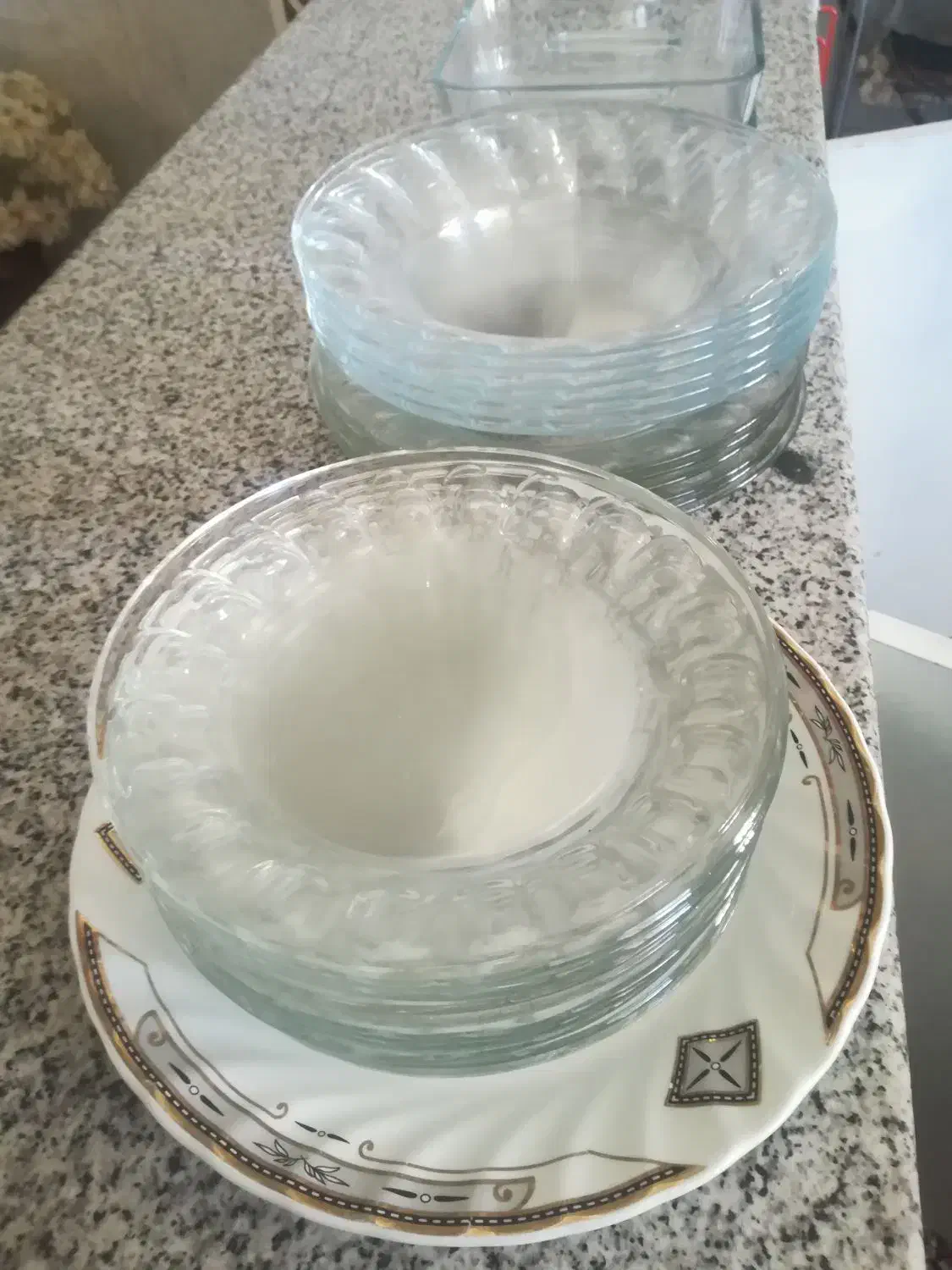 1دست برنج خوری و خورشت خوری و2دست میوه خوری انگشتی|ظروف سرو و پذیرایی|کرمانشاه, |دیوار