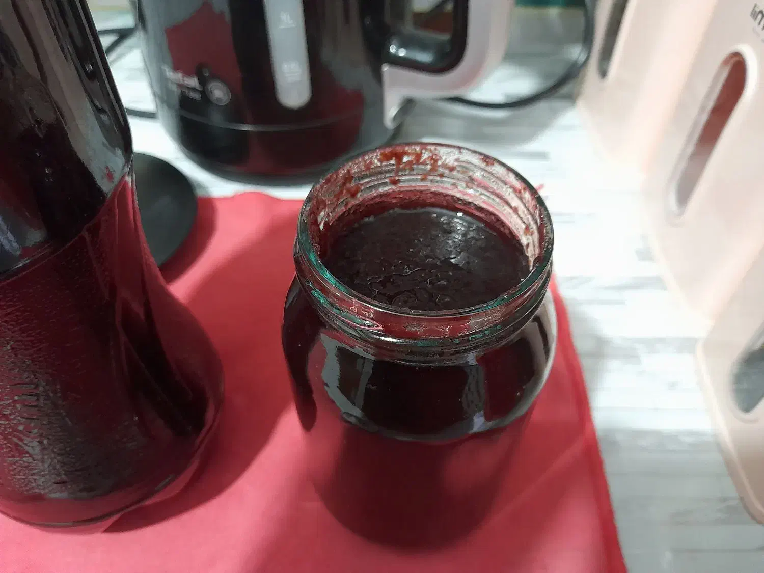شیره انگور تازه وتمیز درجه یک مال امسال هست|خوردنی و آشامیدنی|کامیاران, |دیوار