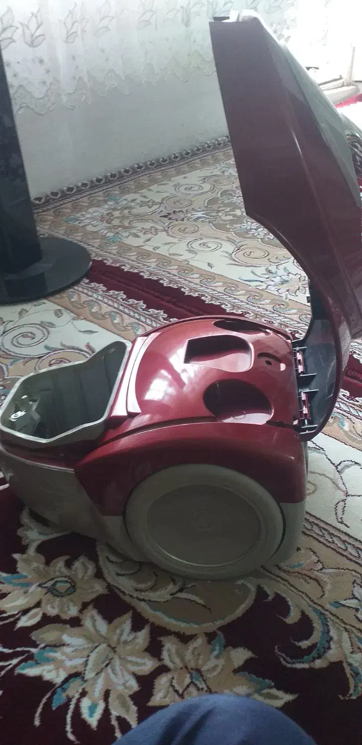 جاروبرقی سامسونگ ۱۷۰۰وات|جاروبرقی، جارو شارژی، بخارشو|نسیم‌شهر, |دیوار