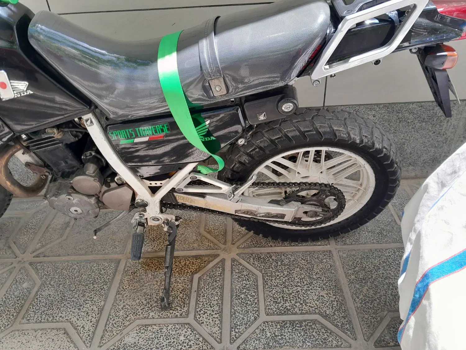 ax1 /89|موتورسیکلت|شیراز, سیاه سنگ|دیوار