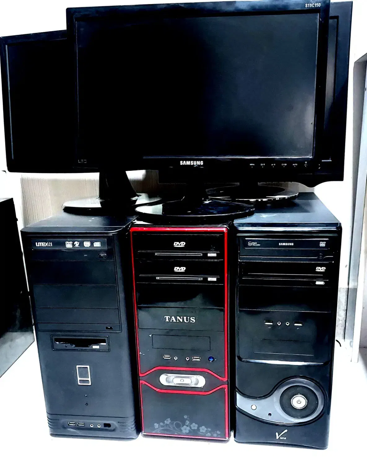 سه عدد کامپیوتر کامل|رایانه رومیزی|شیراز, وحدت|دیوار