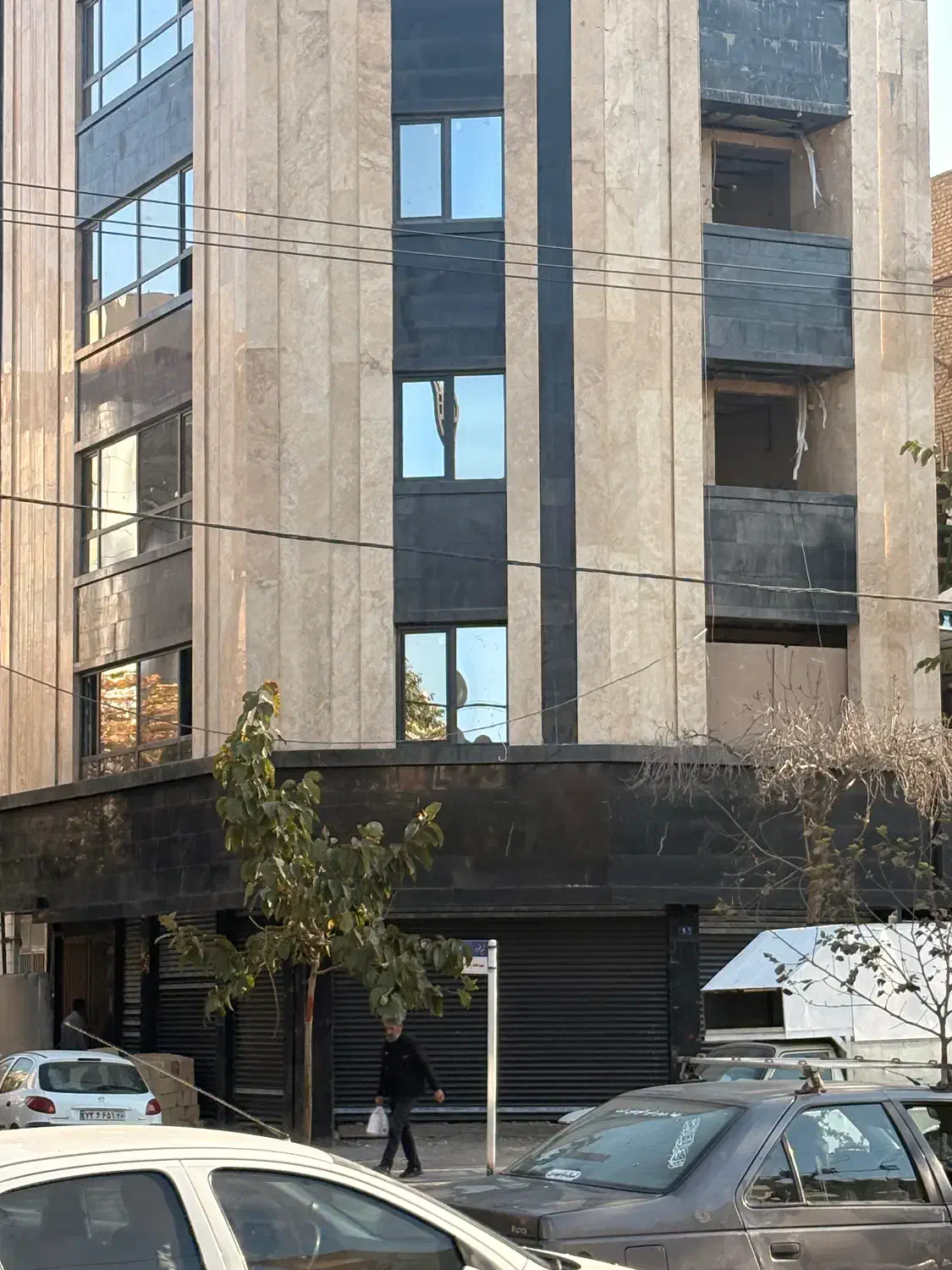 آپارتمان۱۱۱دوخواب سر سه نبش هنرور۱|فروش آپارتمان|مشهد, هنرور|دیوار