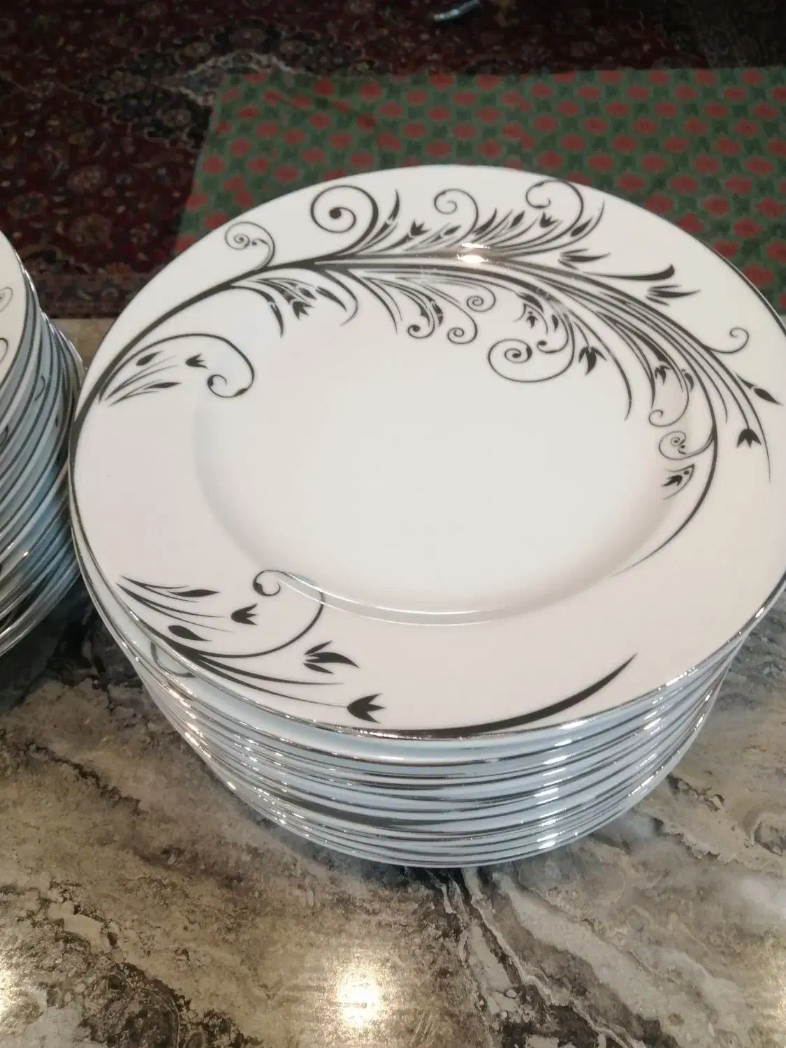 سرویس چینی 12نفره مقصود|ظروف سرو و پذیرایی|فردیس, سپید دشت|دیوار