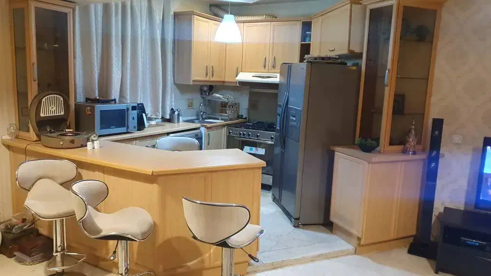 ۷۷متری /فلکه دوم شهران/فول امکانات/تاپ لوکیشن