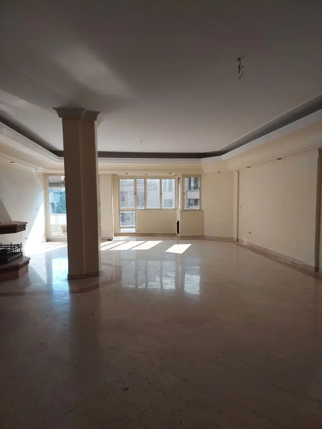 195 متر میرداماد اطلسی