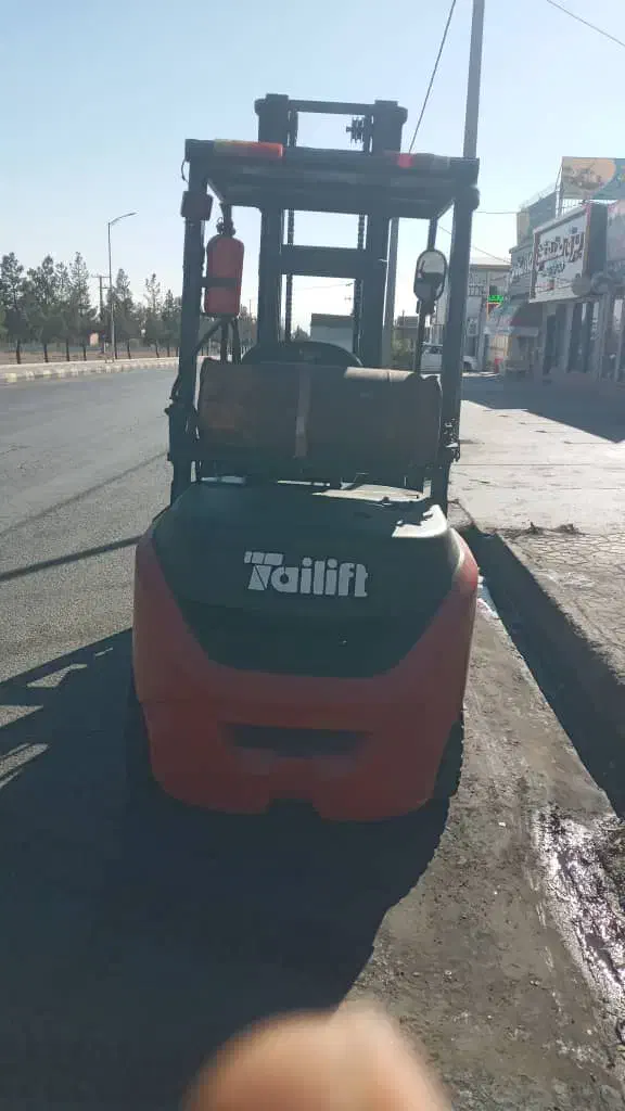 لیفتراک ۳ تن دوگانه تایلیفت ۲۰۱۶|خودرو سنگین|ساوه, |دیوار