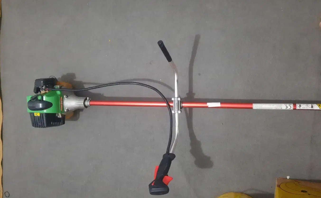 علفزن . کره ای|ماشینآلات صنعتی|زبرخان, |دیوار