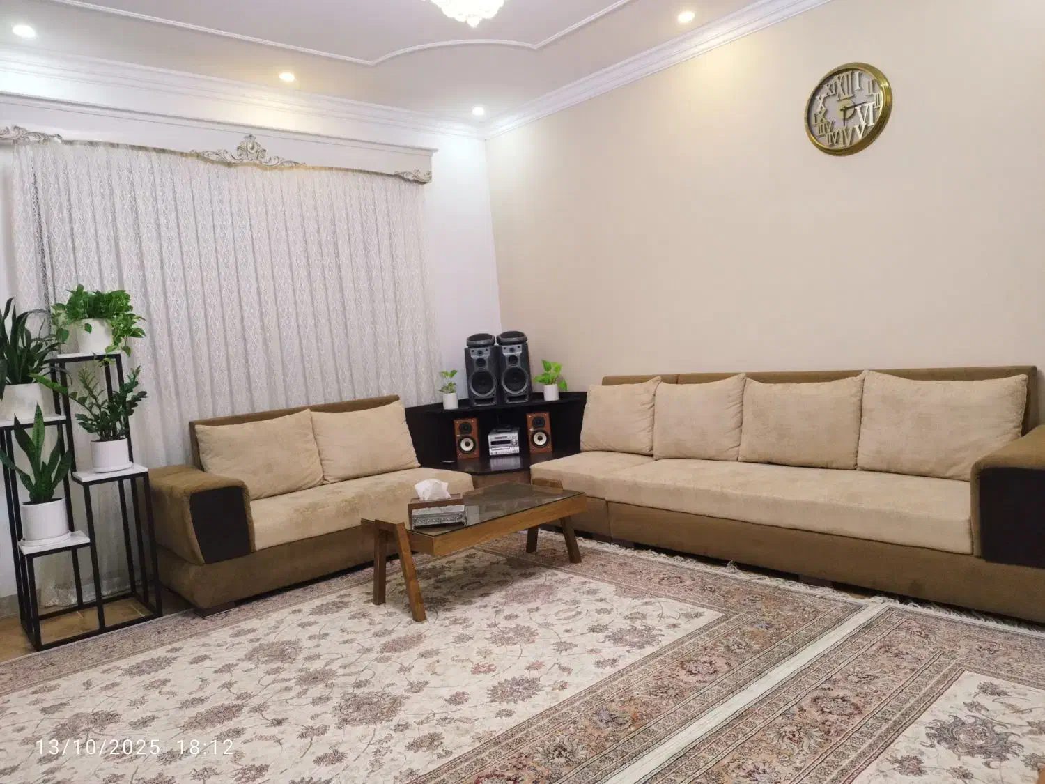 مبل راحتی ۶نفره ،کاملا سالم|مبلمان خانگی و میز عسلی|خشکبیجار, |دیوار