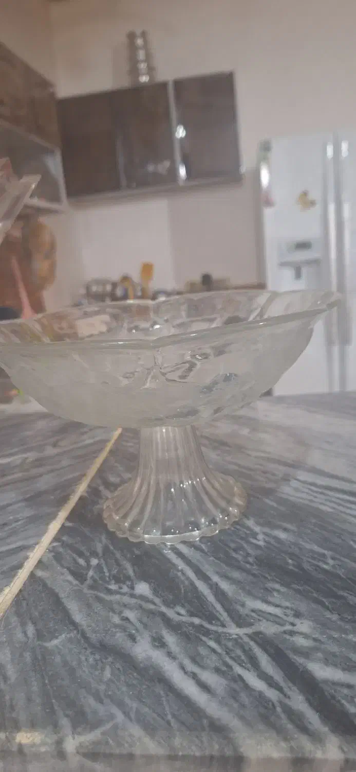 تعدادی ظروف آشپزخانه|ظروف سرو و پذیرایی|الشتر, |دیوار