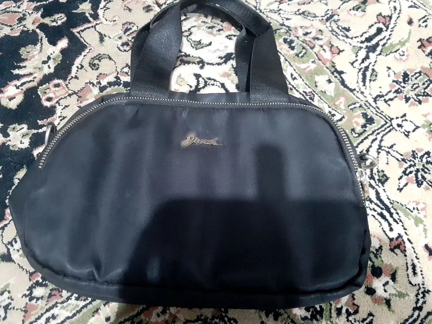 کیف زیب دار|کیف، کفش، کمربند|رشت, آب و برق|دیوار