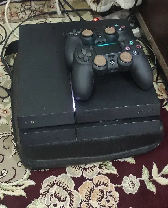 دستگاه ps4 فت 500 گیگ|کنسول، بازی ویدئویی و آنلاین|قم, نیروگاه|دیوار