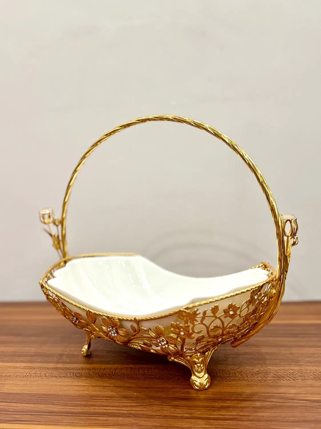 شش تیکه دکوری کاملا سالم|ظروف سرو و پذیرایی|یزد, |دیوار