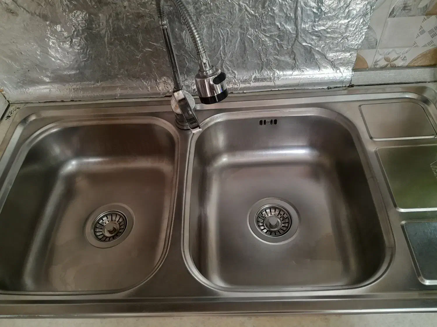کابینت ملامین درجه +هود+سینگ+شیر الات|آب‌چکان و نظم‌دهنده ظروف|رشت, کوی حسینی|دیوار