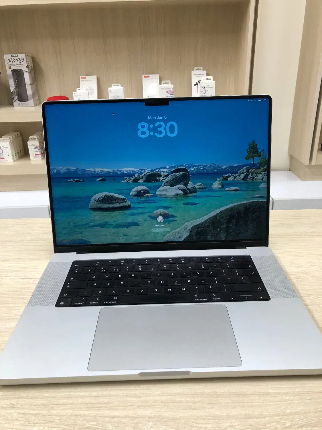 macbook 2485 M1PRO ram 16 500|رایانه همراه|تهران, توحید|دیوار