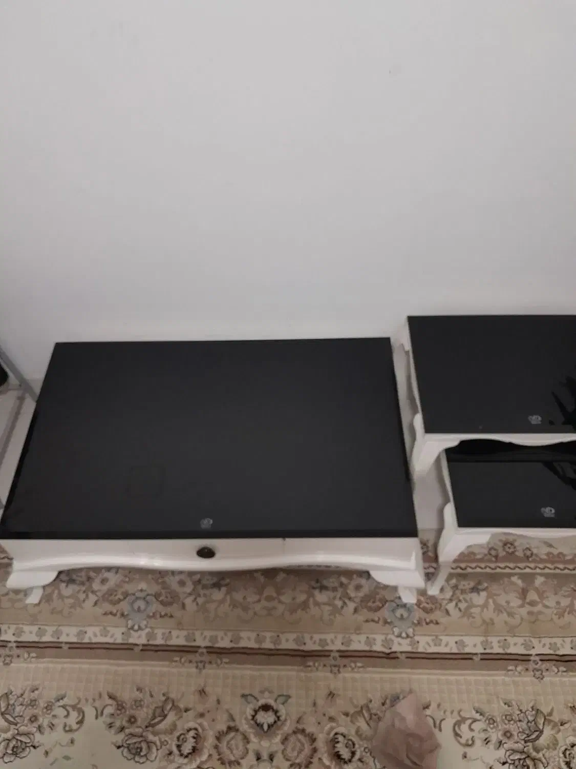 میز جلو مبلی و 2 تا عسلی در حد نو|مبلمان خانگی و میز عسلی|سرپل ذهاب, |دیوار