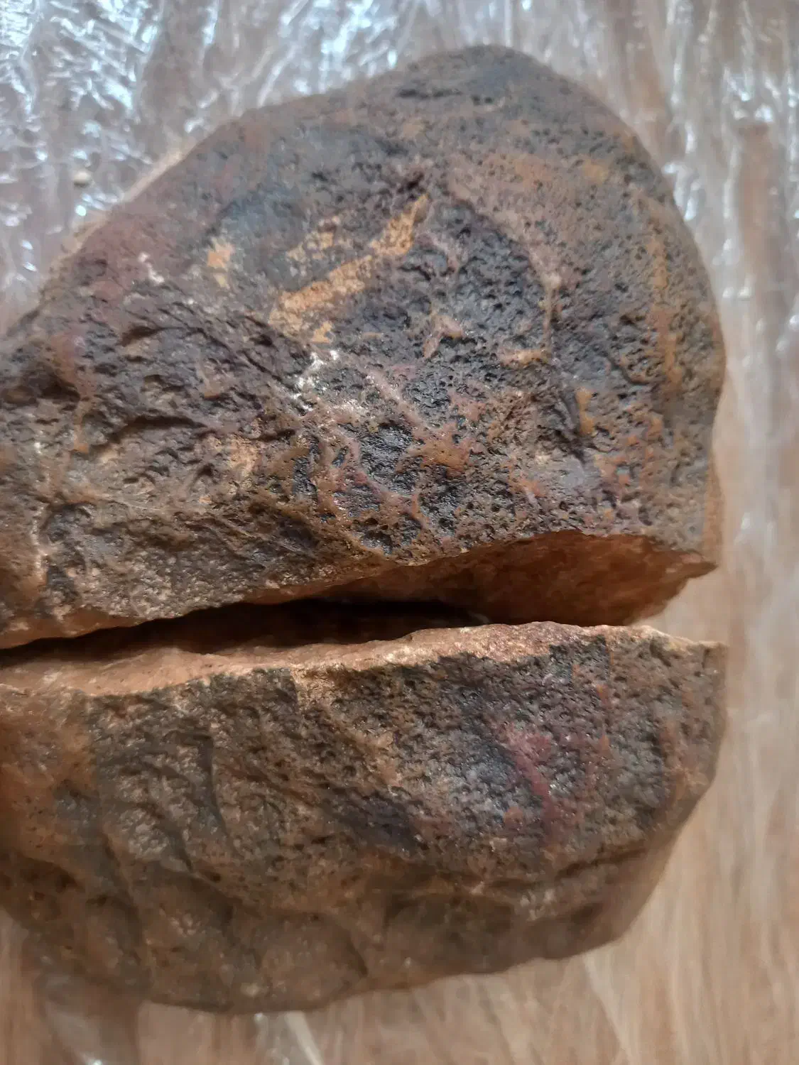 شهاب سنگ|کلکسیون اشیاء عتیقه|مشکیندشت, |دیوار