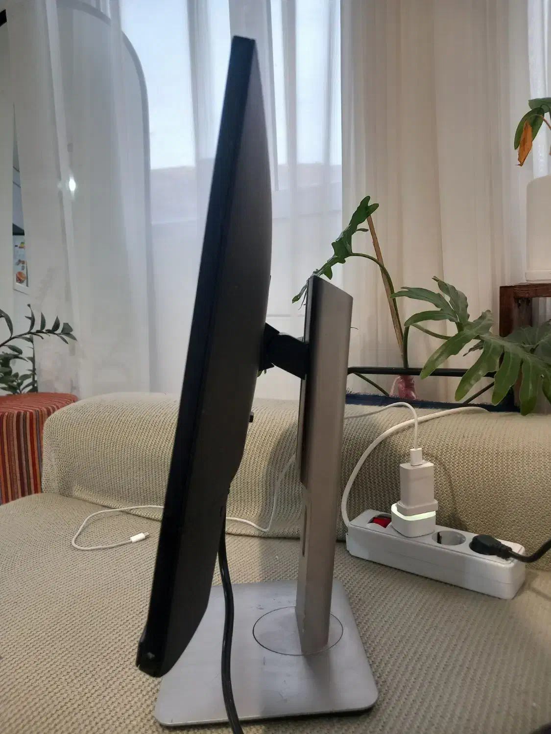 فروش مانیتور ۲۳ اینچ ال ای دی برند Dell|قطعات و لوازم جانبی رایانه|سنندج, |دیوار