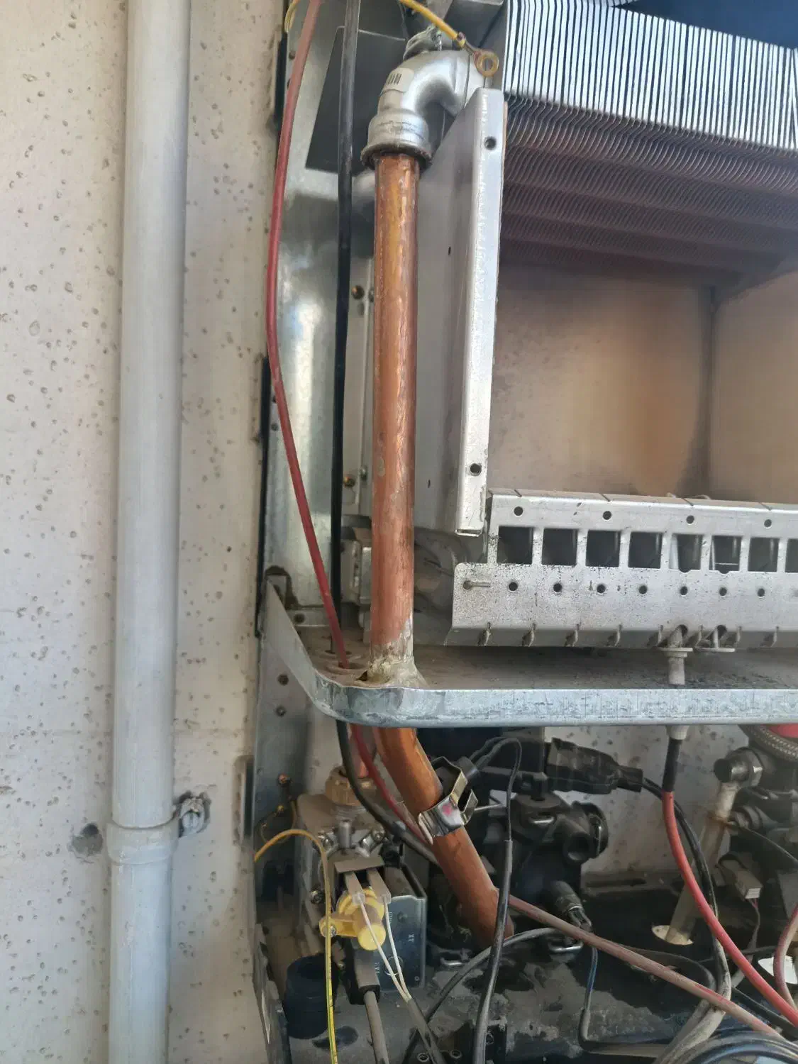 نصب تعمیر و سرویس پکیج  آبگرمکن  رادیاتور وشیرآلات|خدمات پیشه و مهارت|پردیس, فاز ۹|دیوار