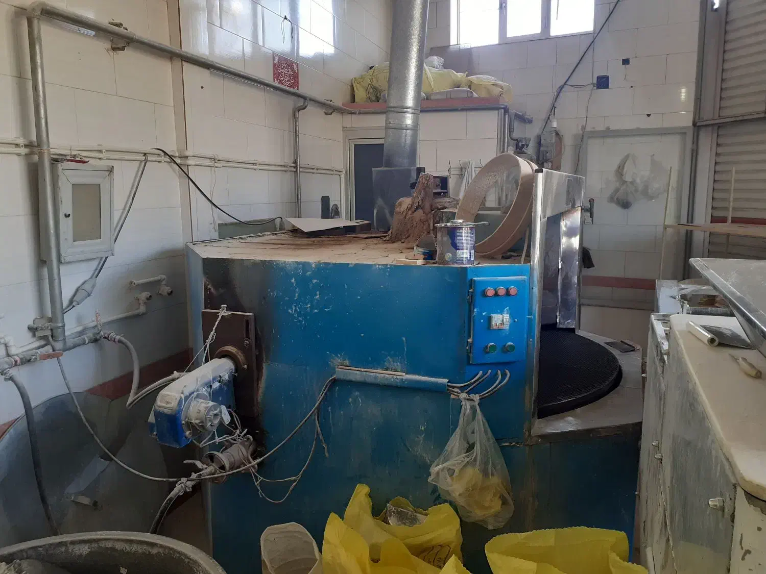 دستگاه گردون دیجیتالی نان ببری|ماشینآلات صنعتی|گوگان, |دیوار