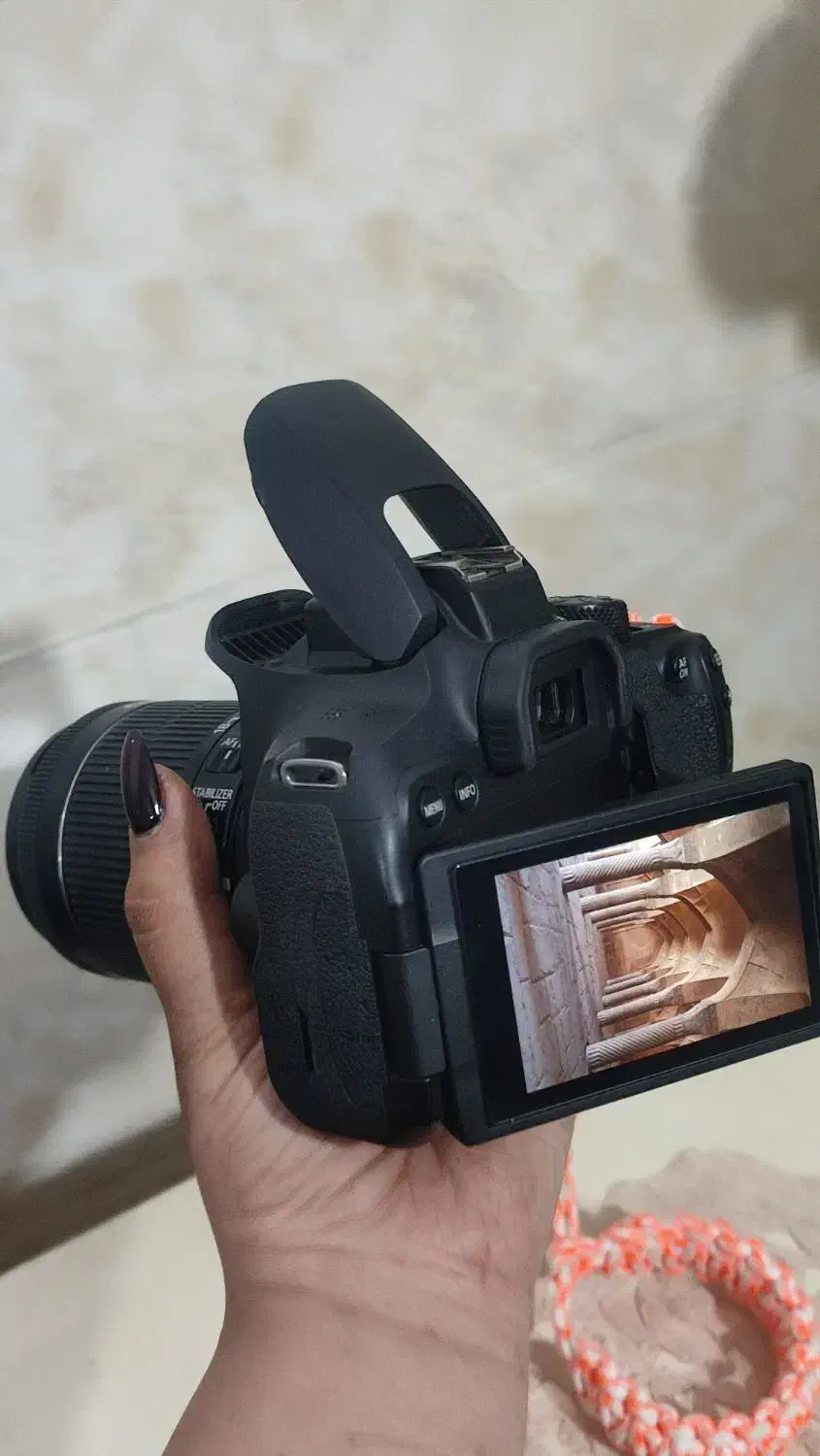 دوربین عکاسی ۸۵۰ d کنون|دوربین عکاسی و فیلم‌برداری|شیراز, میانرود|دیوار