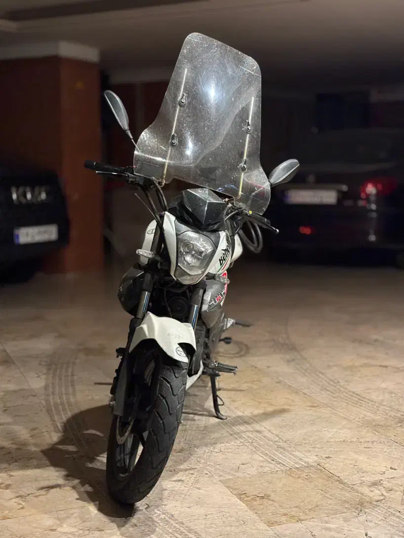 بنلی 150 سفید ۱۳۹۹|موتورسیکلت|تهران, دربند|دیوار