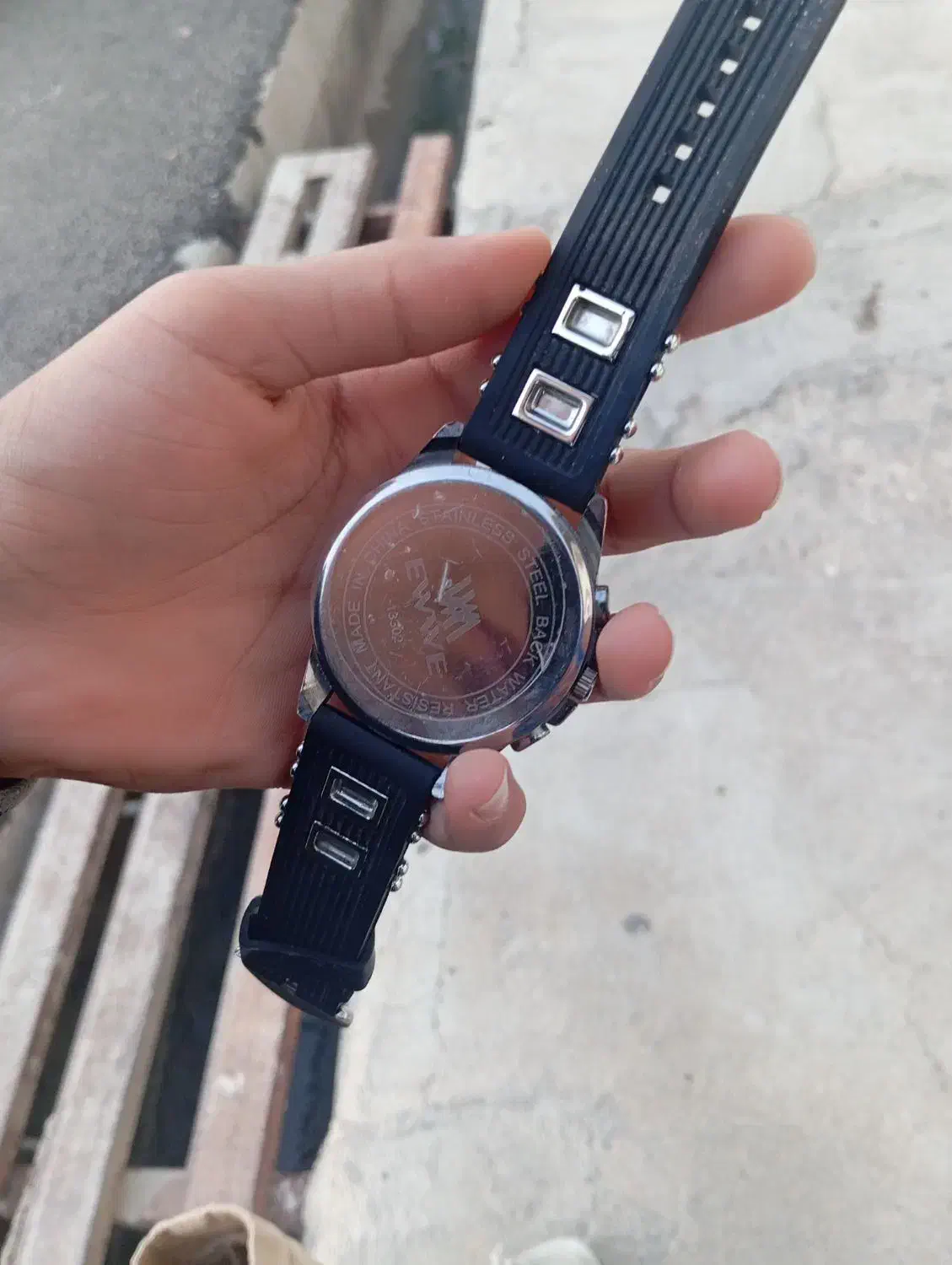 ساعت مچی|ساعت|دهدشت, |دیوار