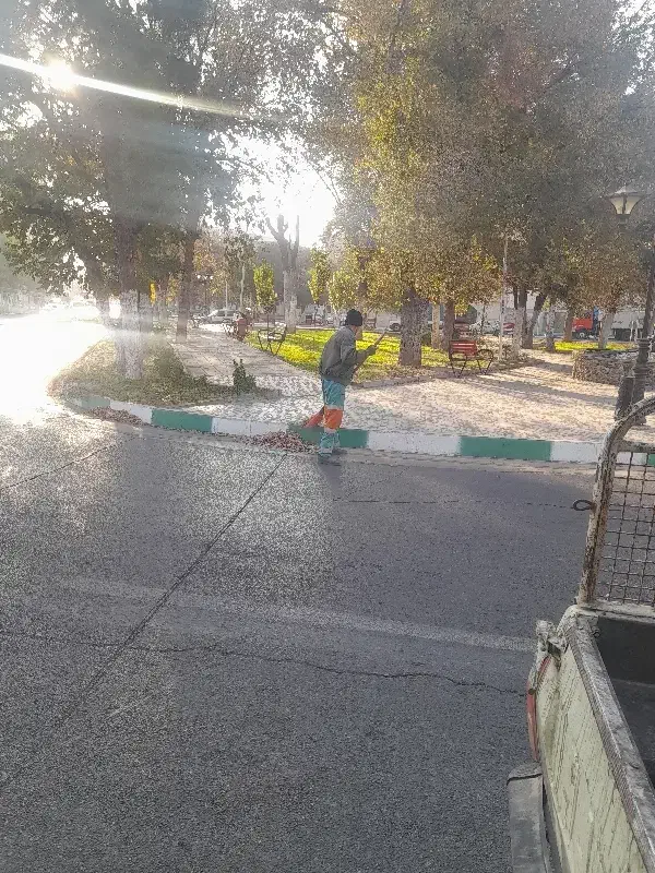 به چند کارگر جهت کار در پسماند شهرداری نیازمندیم|استخدام سرایداری و نظافت|ساوه, |دیوار