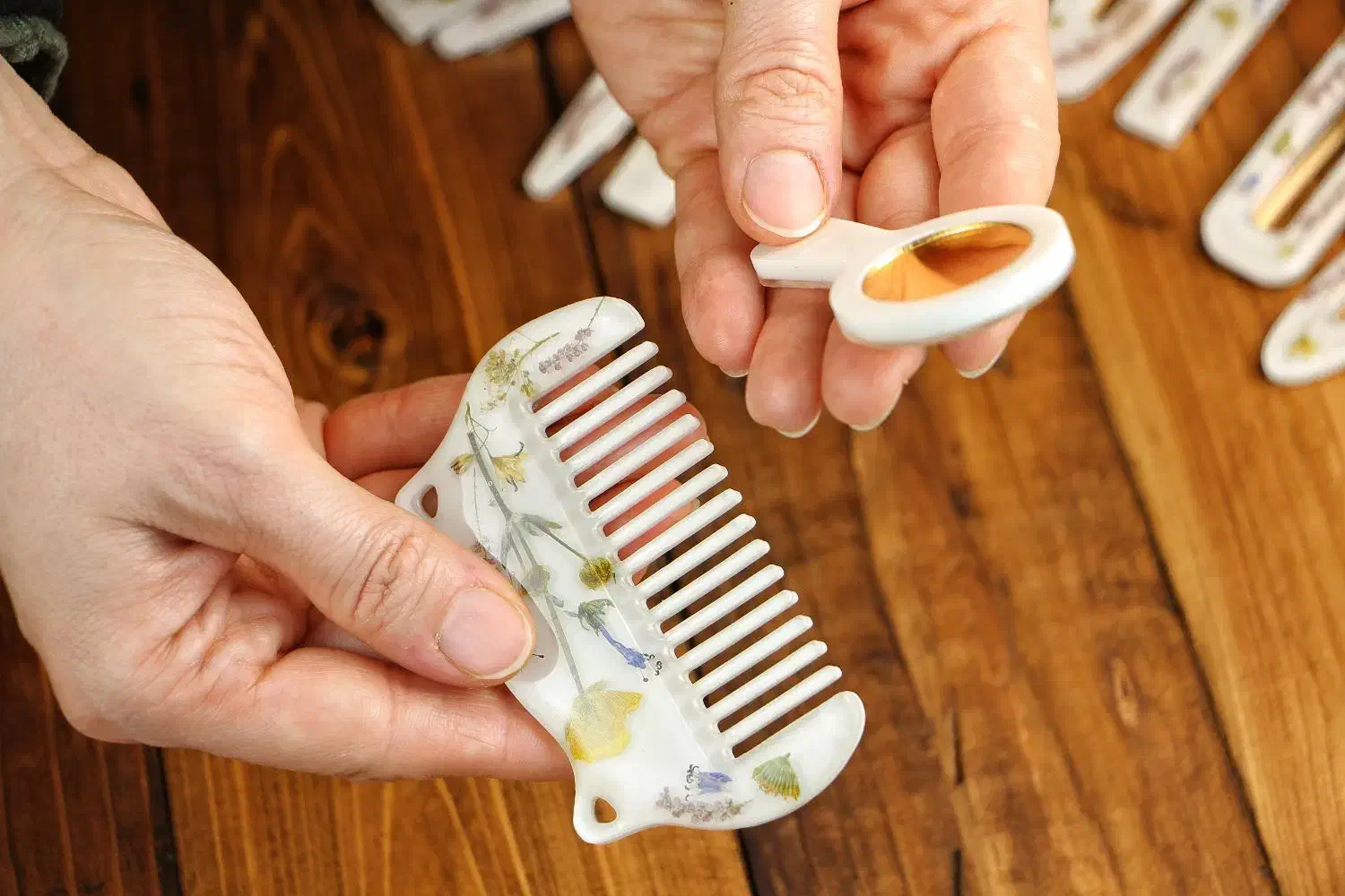 گیره مو رزینی|بدلیجات|قم, انسجام|دیوار