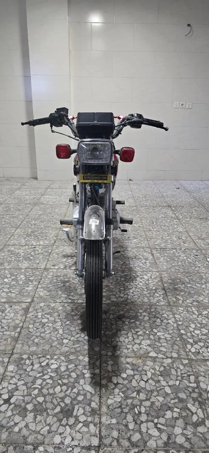 موتور مدل پرواز 200CC قرمز|موتورسیکلت|اصفهان, ناژوان|دیوار