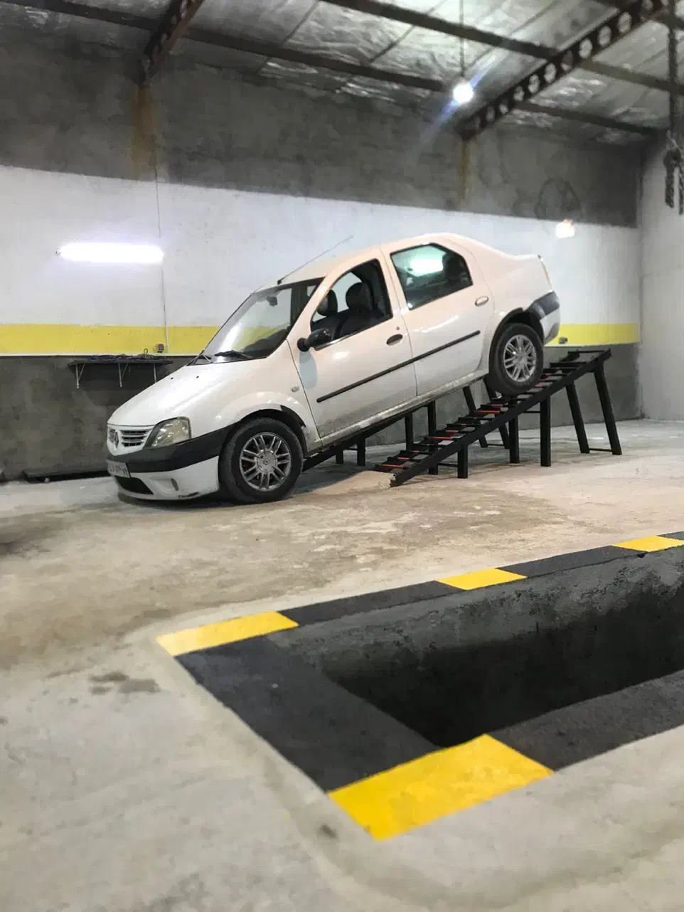 تعمیرگاه تخصصی خودرو در ویرانی|خدمات موتور و ماشین|شاندیز, |دیوار