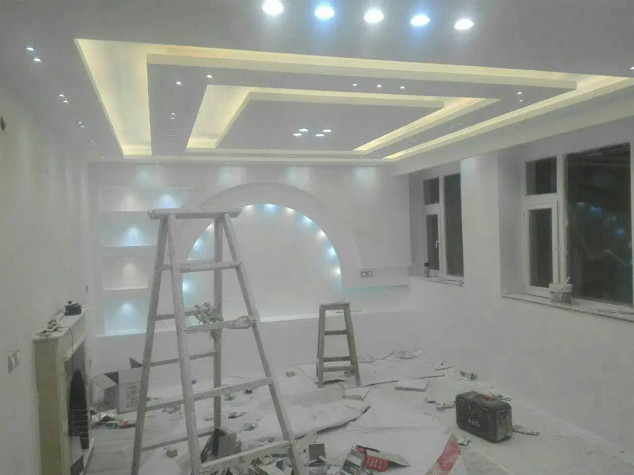 پرده کناف کاغذدیواری پارکت اینه کاری کابینت...|خدمات پیشه و مهارت|سهند, |دیوار