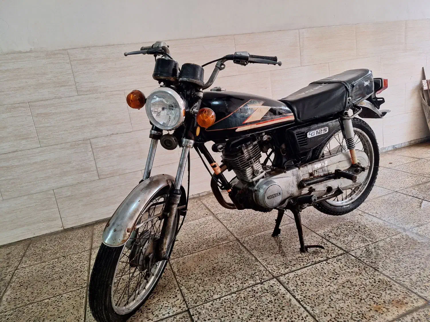 هوندا ۱۳۵ سی جی ژاپنی|موتورسیکلت|آبیک, |دیوار