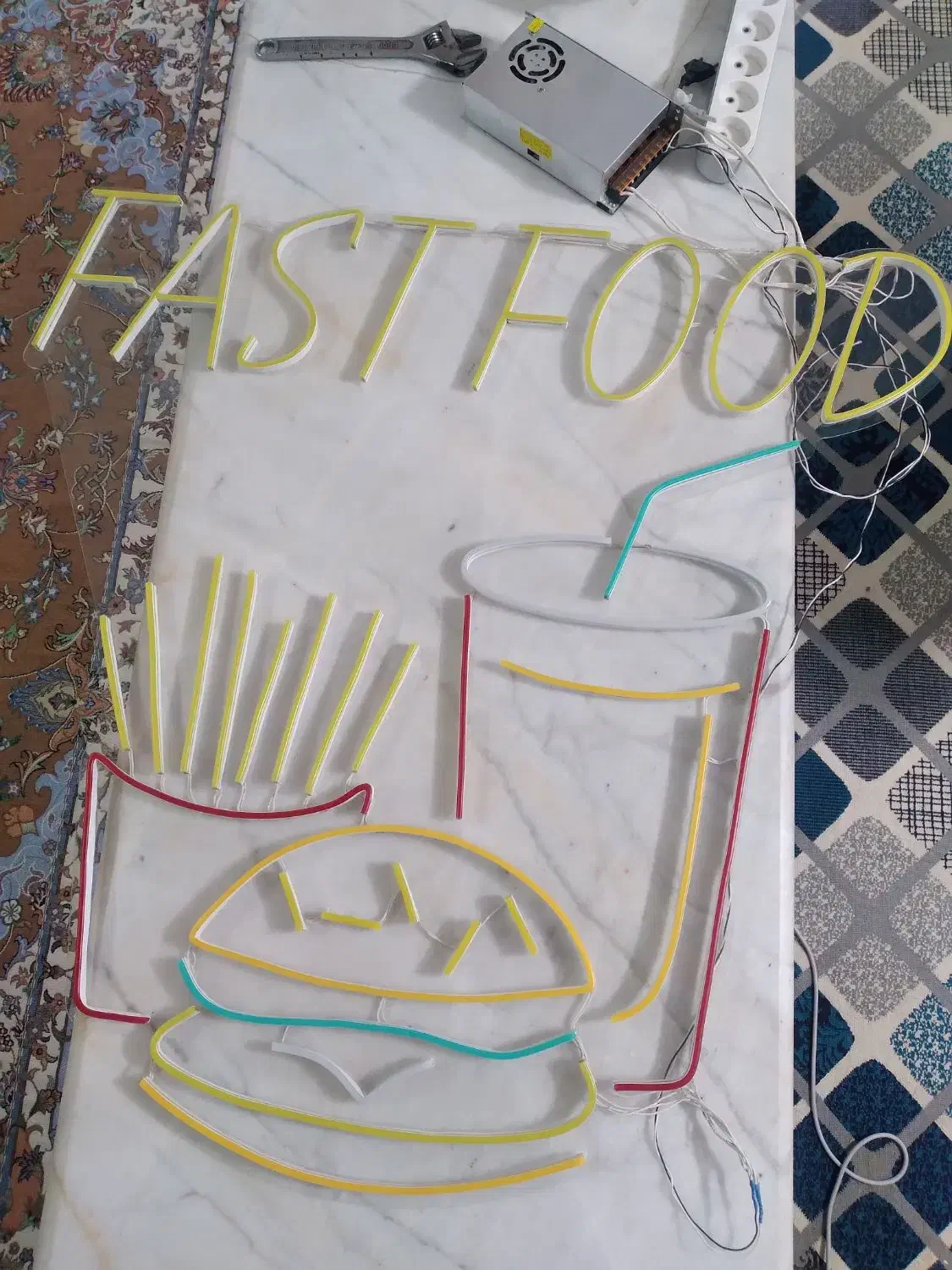 تابلو نئون|تابلو، نقاشی، عکس|لنجان, |دیوار