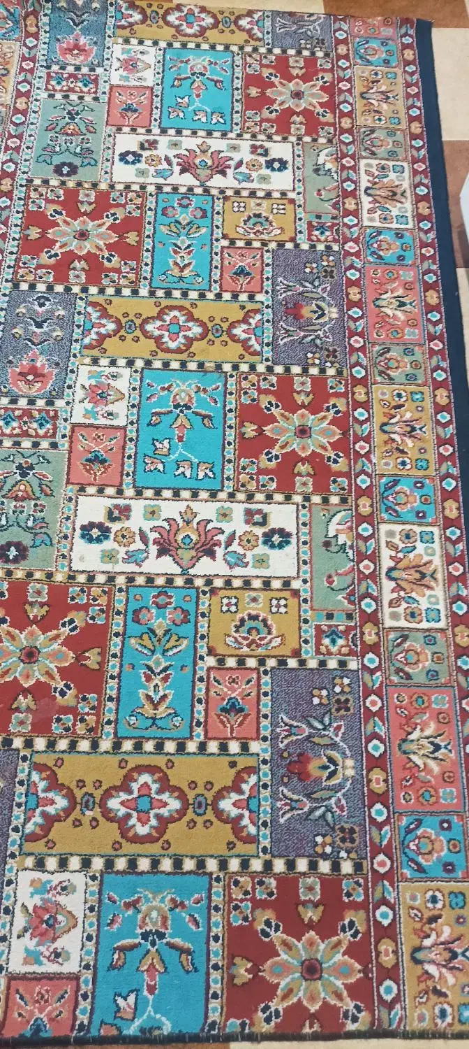 گبه کناره ای راهرویی طرح خشتی سورمه ای|گلیم، جاجیم، گبه|قرچک, شهرک طلائیه|دیوار