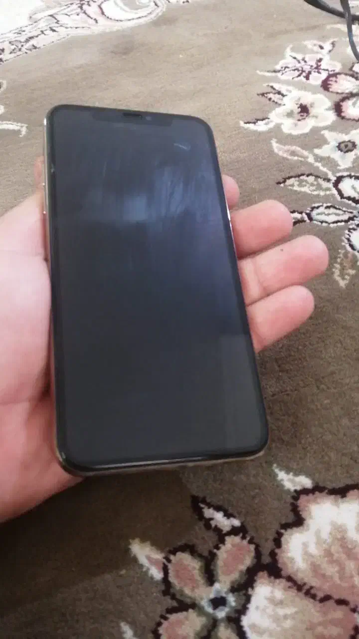 ایفون ۱۱پرومکس ۶۴ گیگ گلد در حد|موبایل|ساری, |دیوار