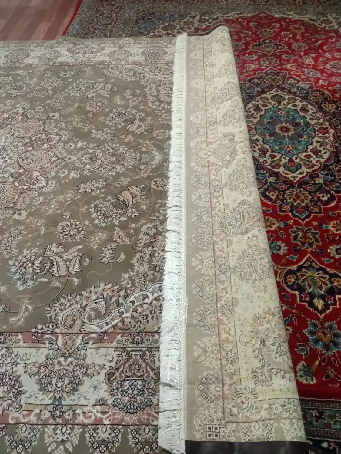 فرش در حد نو|فرش|محمدشهر, محمدشهر|دیوار