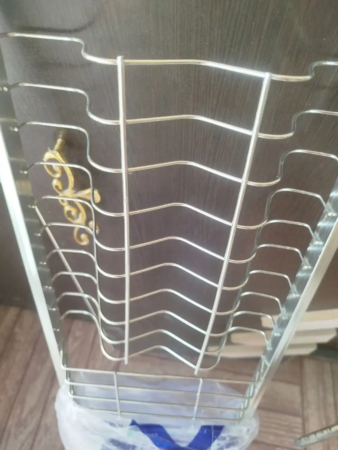 ابچکان|آب‌چکان و نظم‌دهنده ظروف|کرمانشاه, |دیوار