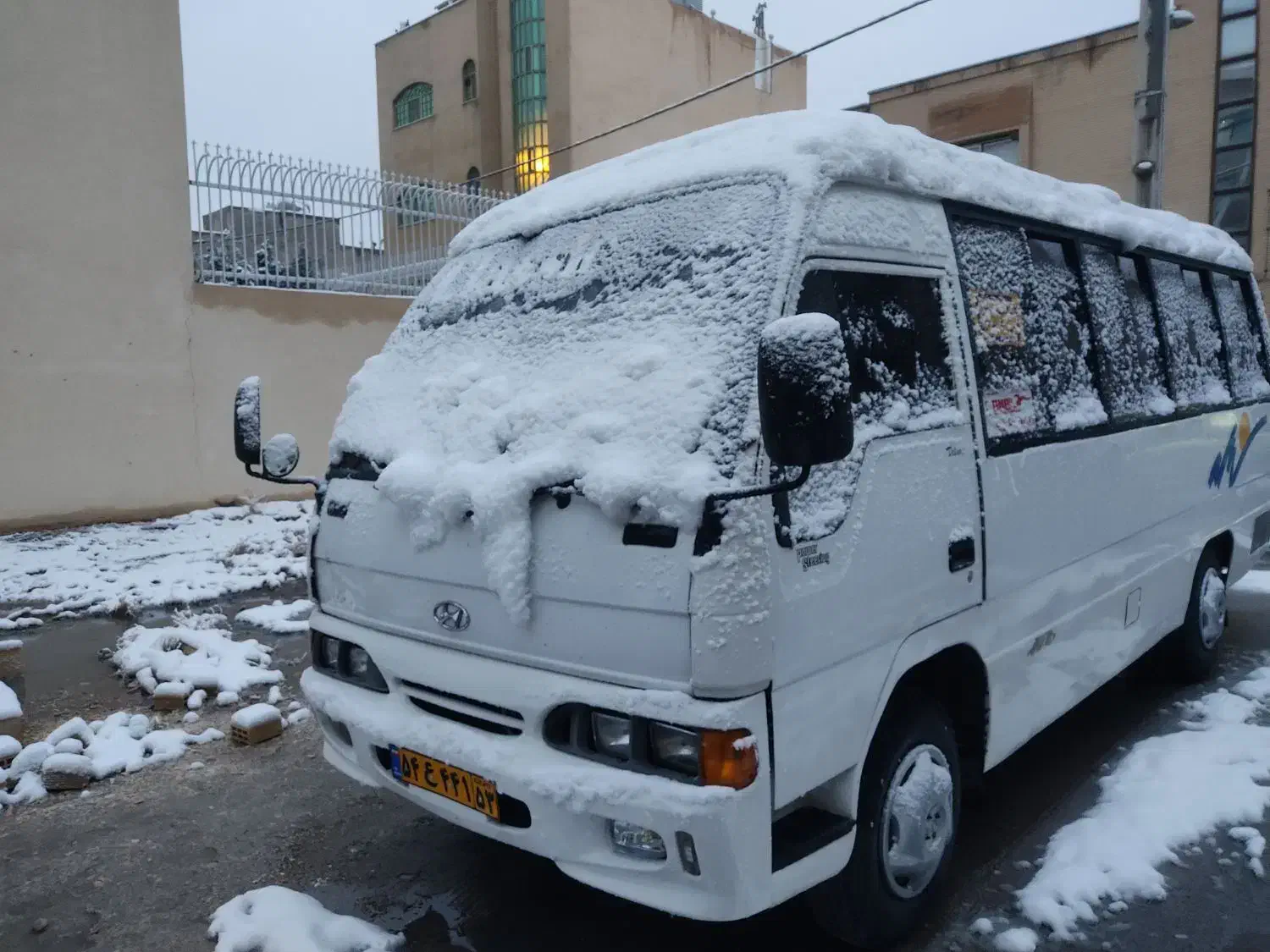 سرویس با مینی بوس هیوندا صندلی بخواب|خدمات حمل و نقل|اصفهان, میرعماد|دیوار