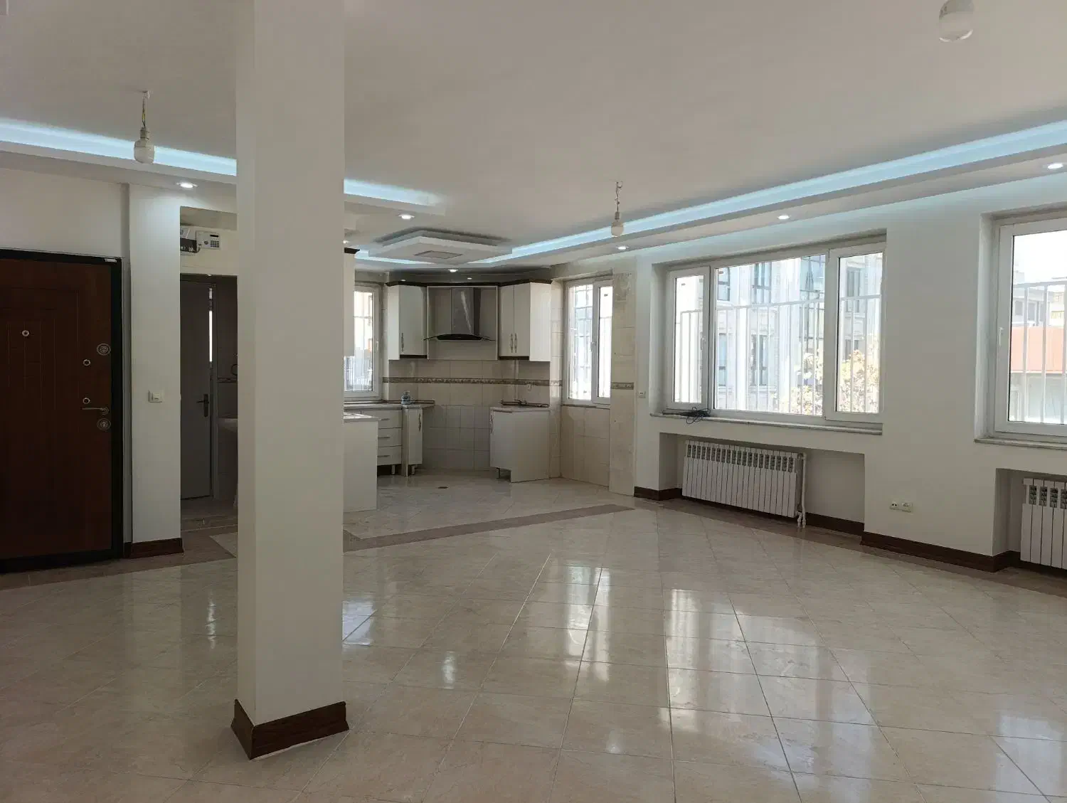 بلوار مینا/125متر/3خواب با امکانات/قابل تبدیل