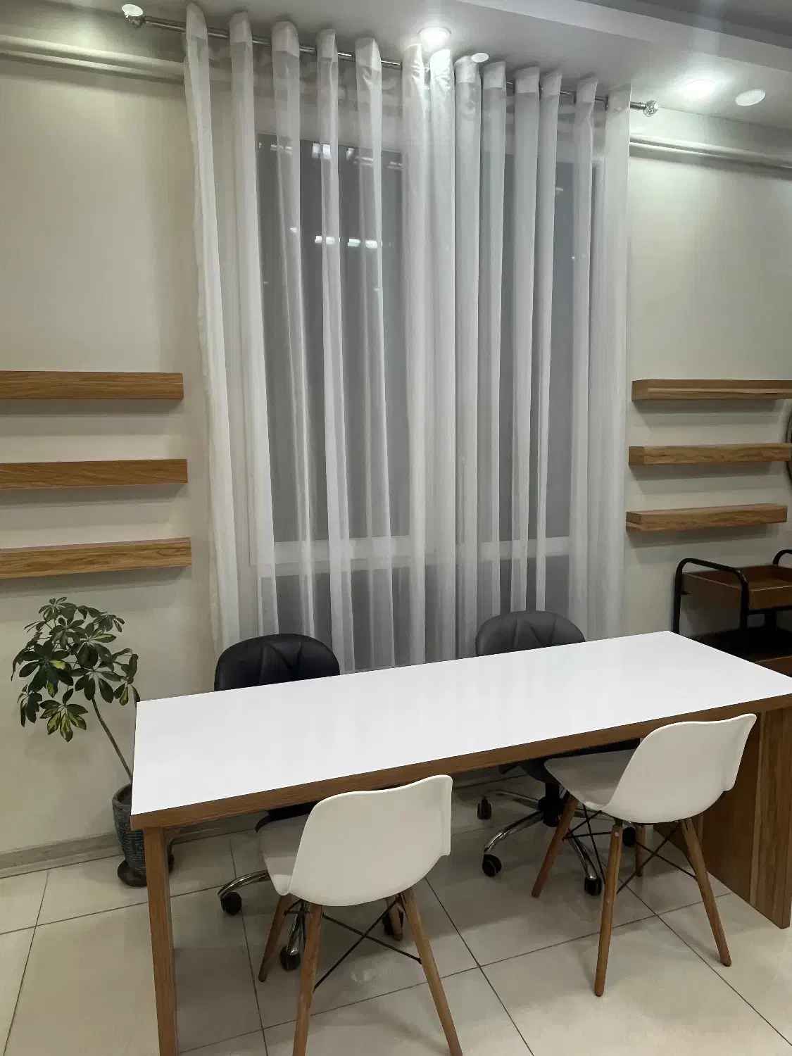 جذب نیرو در سالن زیبایی محدوده جانبازان|استخدام درمانی، زیبایی، بهداشتی|قزوین, |دیوار