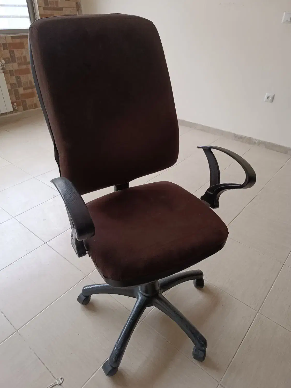 صندلی کامپیوتر|صندلی و نیمکت|شاهین‌شهر, فردوسی|دیوار