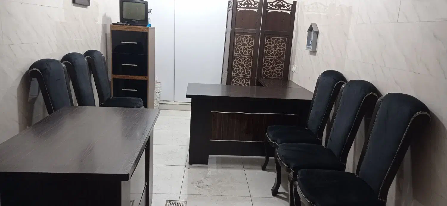 فروش فوری ست اداری با قیمت توافقی|مبلمان اداری|رشت, آزادگان|دیوار