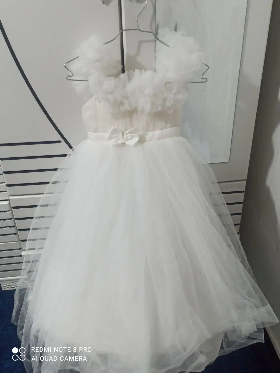 تور|کفش و لباس بچه|مارگون, |دیوار