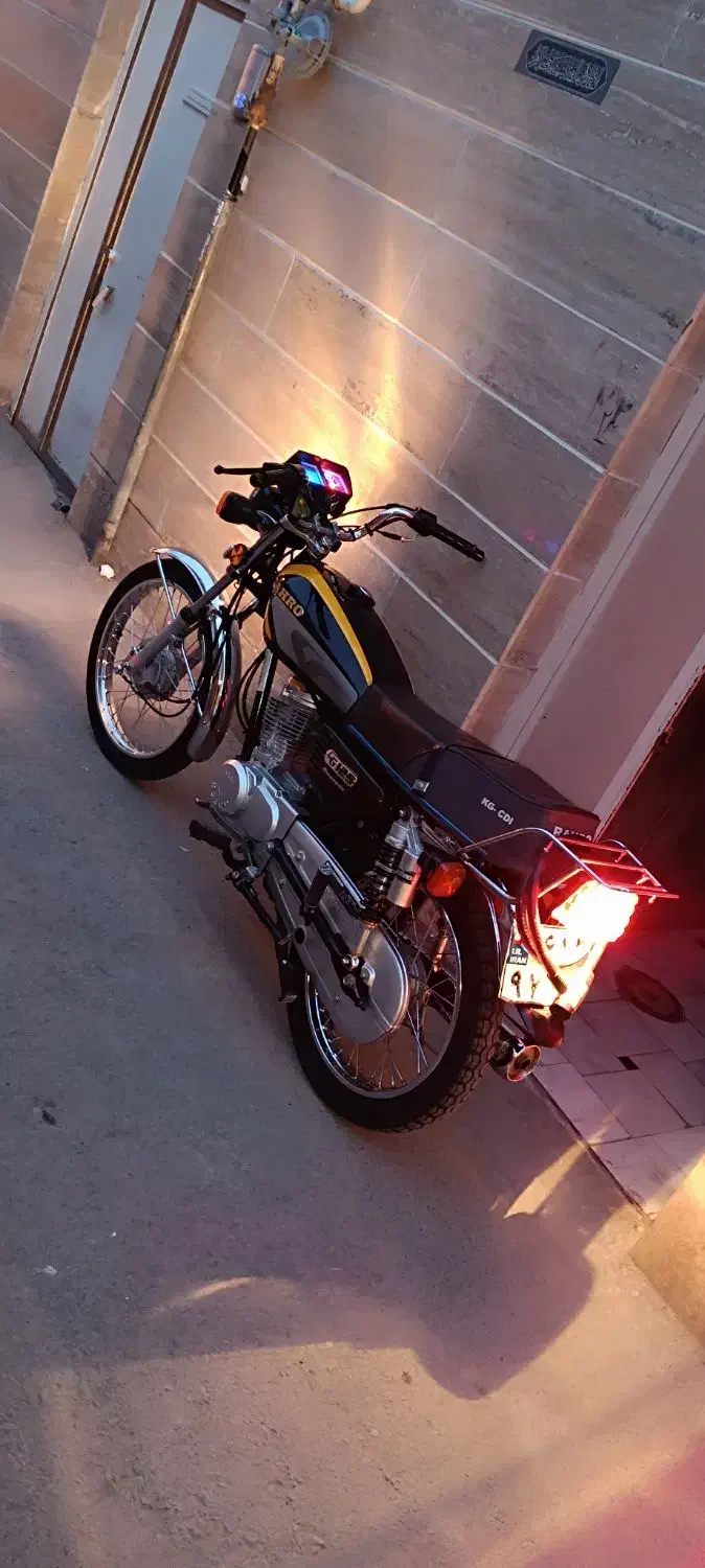 موتور هندا رهرو 1403|موتورسیکلت|قم, خاکفرج|دیوار