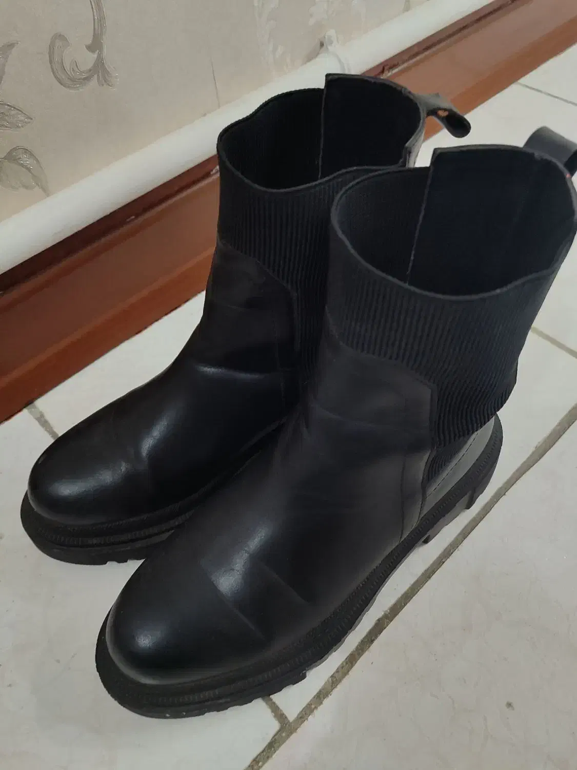 بوت|کیف، کفش، کمربند|شهریار, شهریار|دیوار