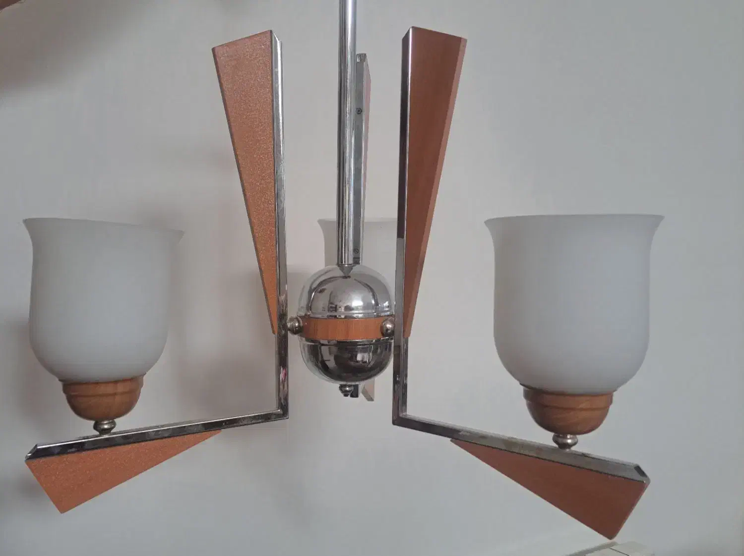 لوستر ۳شاخه شیک،ترکیبی از چوب و فلز|لوستر و چراغ آویز|کرمان, |دیوار