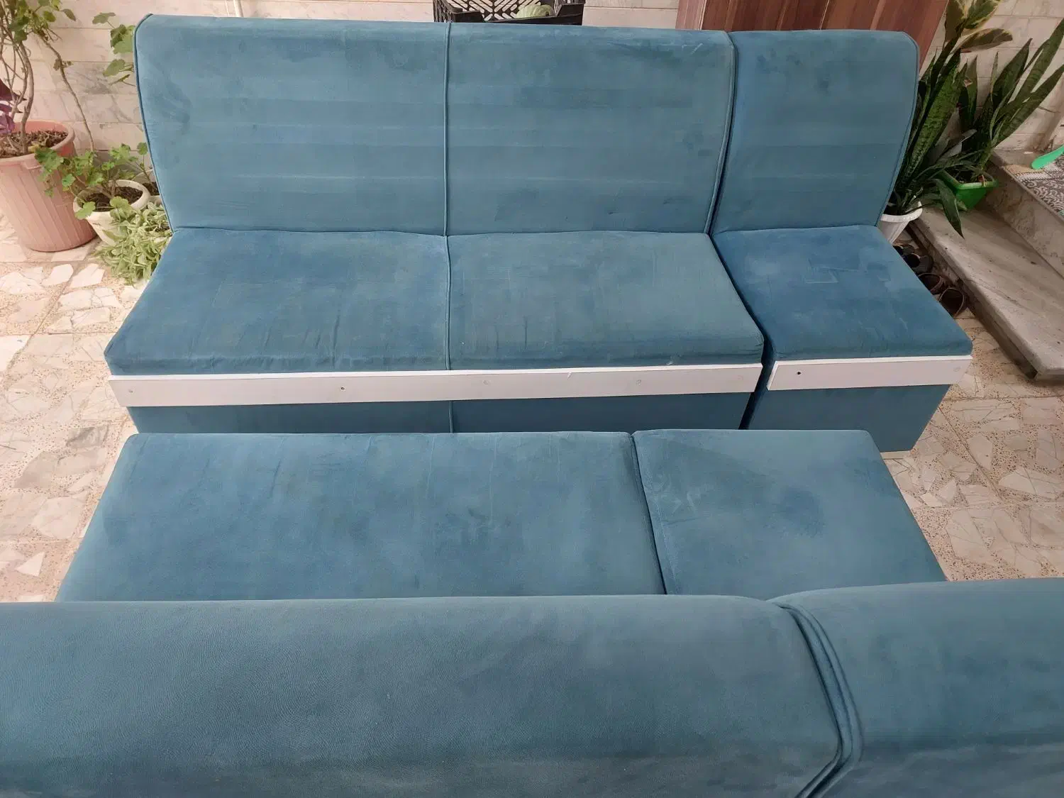 مبل هفت نفره|مبلمان خانگی و میز عسلی|رشت, باهنر|دیوار