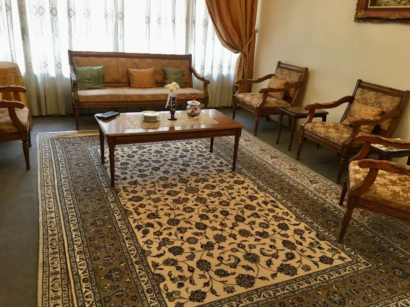 مبل کلاسیک چوبی|مبلمان خانگی و میز عسلی|تهران, شمس‌آباد|دیوار