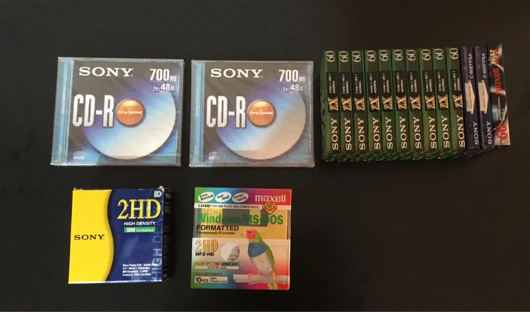 دستگاه سی دی به همراه لوازم جانبی|پخش‌کننده DVD و ویدیو|اصفهان, سعادت‌آباد|دیوار